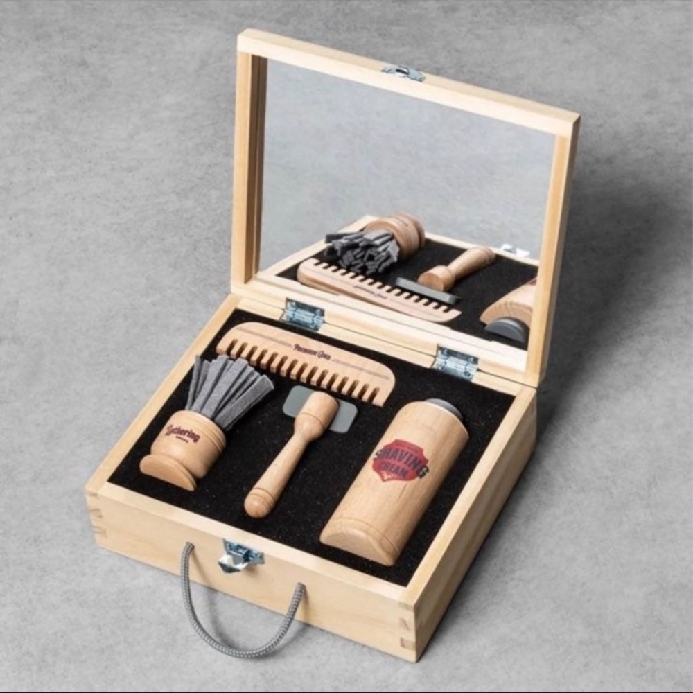 New Hearth & Hand Kids Pretend Wooden Toy Grooming Shaving Set